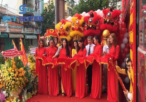 to-chuc-su-kien-khai-truong-vpcc-xuan-thinh